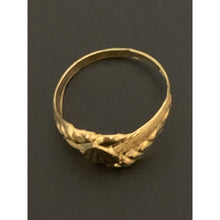 Load image into Gallery viewer, 18K Gold Ring Heart 1.52 grams Size 7.5 - Rafant
