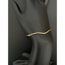 Load image into Gallery viewer, 18K Gold Bracelet Bangle Wave Twist Clip Oval Size 6.5 inches 2.56 grams - Rafant
