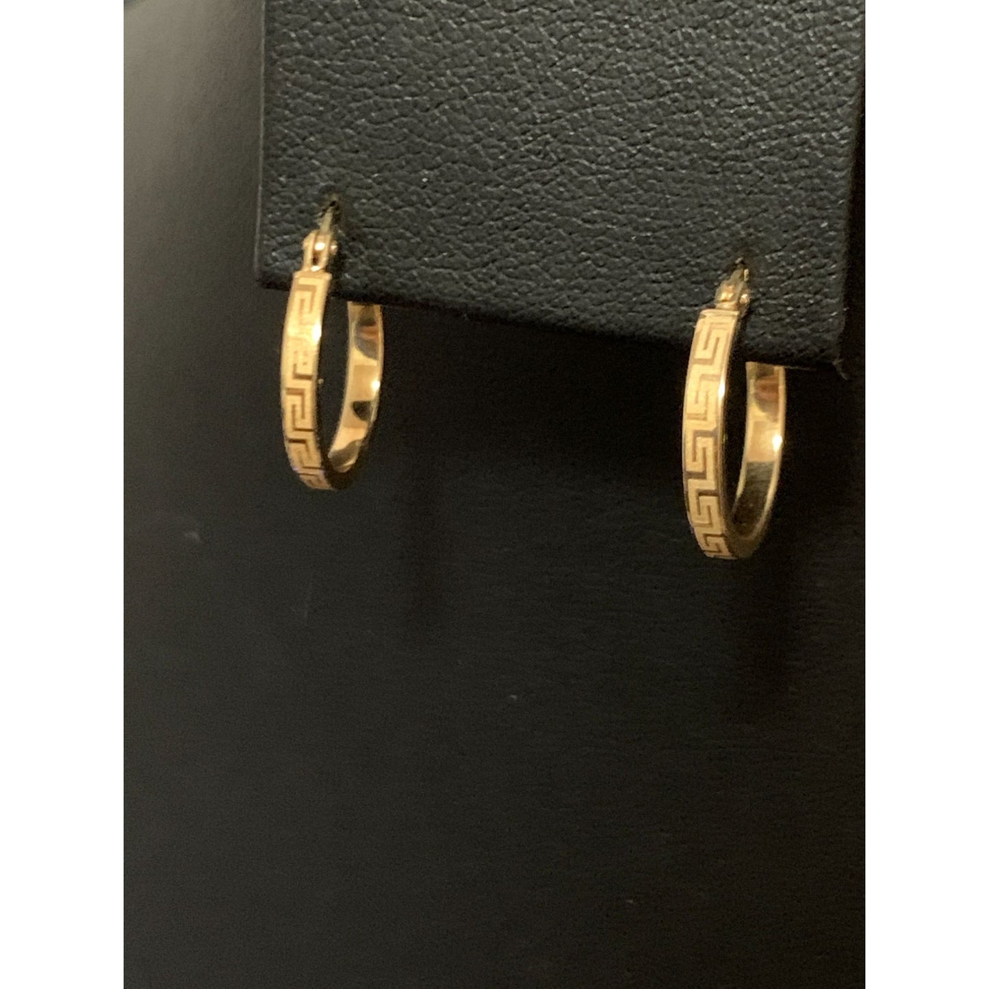18K Gold Earrings Hoops Loops Small 1.58 grams - Rafant