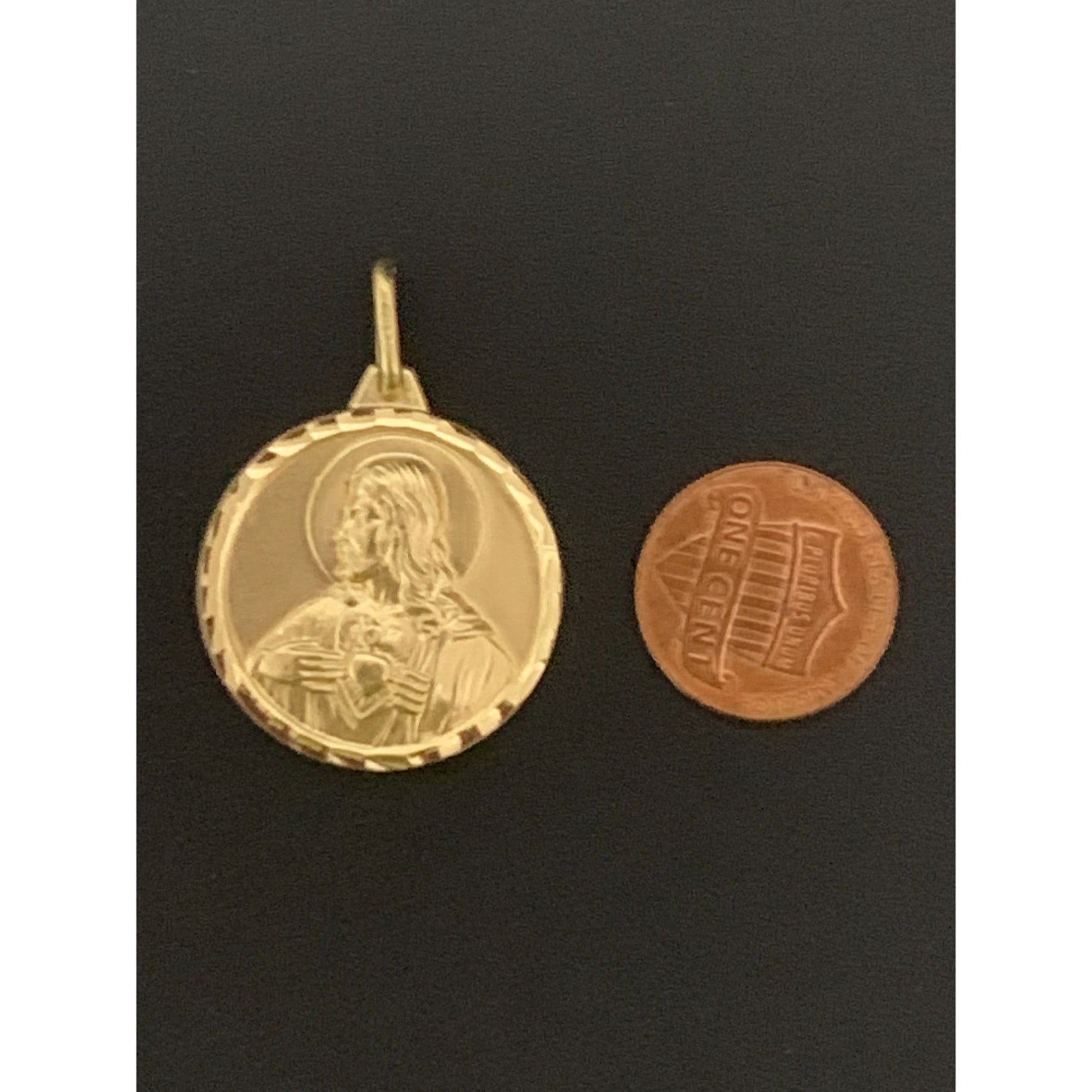 18K Gold Pendant Jesus Christ Mother Mary Child Pendant Round 6.07 grams - Rafant