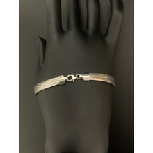 Load image into Gallery viewer, 18K Gold Bracelet Soft Bangle Flexible White Gold 2.36 grams 7 inches - Rafant
