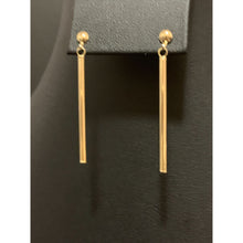 Load image into Gallery viewer, 18K Gold Earrings Posts Bars 1.05 grams - Rafant
