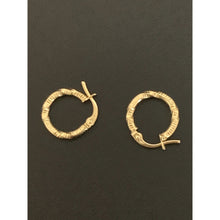 Load image into Gallery viewer, 18K Saudi Gold Earrings Hoops Loops Small 0.93 grams - Rafant
