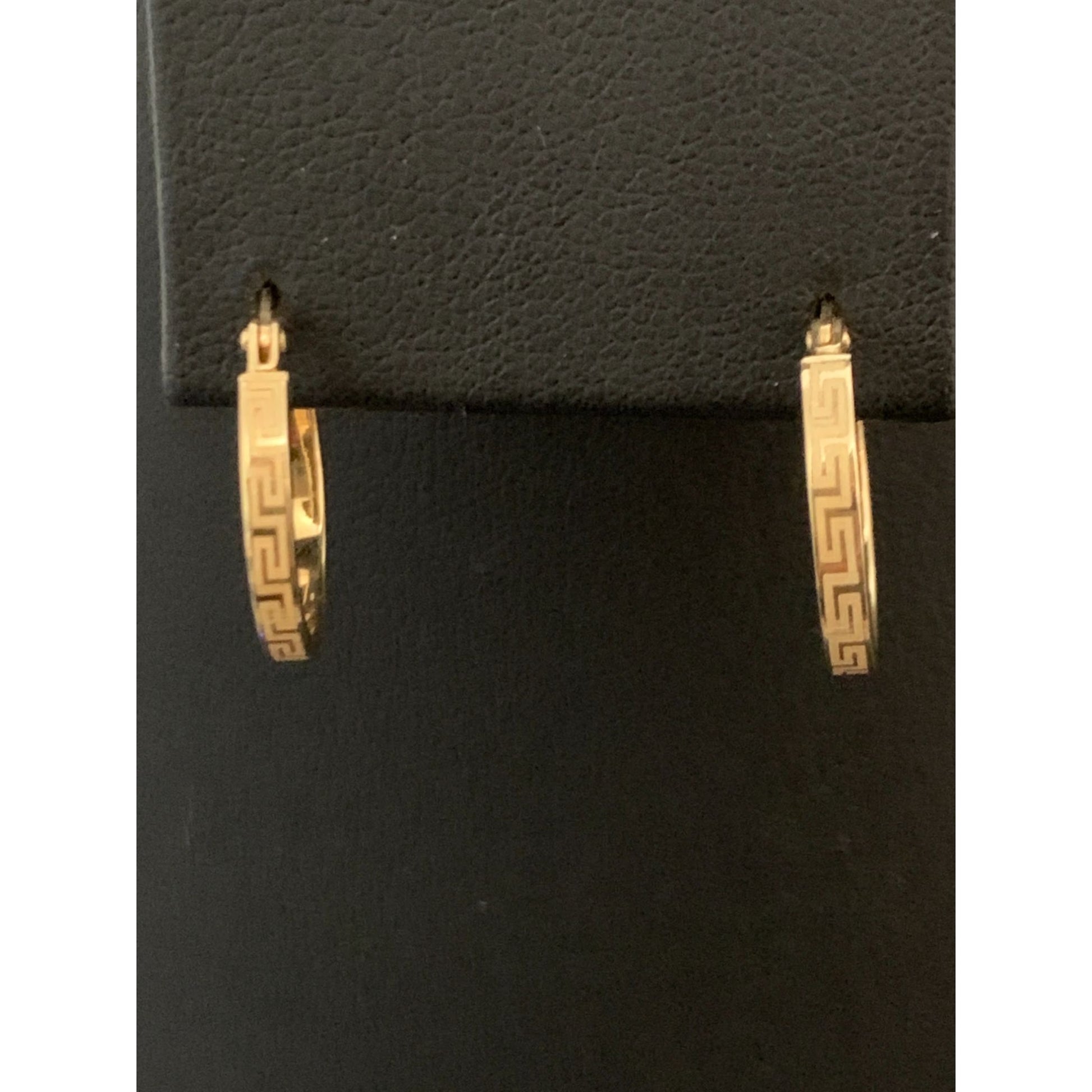 18K Gold Earrings Hoops Loops Small 1.58 grams - Rafant