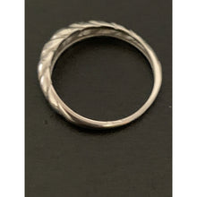 Load image into Gallery viewer, 18K White Gold Ring Size 5.5 - Rafant
