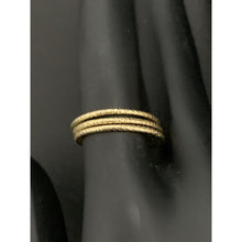 Load image into Gallery viewer, 18K Gold Ring Three Days 1.18 grams Size 6 - Rafant
