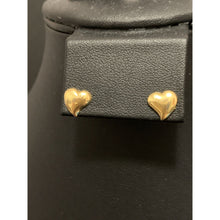 Load image into Gallery viewer, 18K Gold Earrings Stud Heart with Defects 1.07 grams - Rafant
