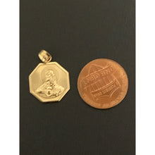 Load image into Gallery viewer, 18K Gold Pendant Jesus Christ Sacred Heart 1.72 grams Small - Rafant
