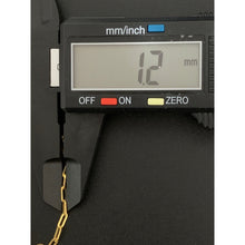 Load image into Gallery viewer, 18K Gold Bracelet Paperclips 7 inches 1.43 grams - Rafant
