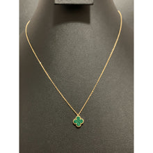 Load image into Gallery viewer, 18K Gold Necklace Chain 16.50 inches with Malachite Clover Pendant 2.15 grams - Rafant
