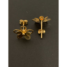 Load image into Gallery viewer, 18K Gold Earrings Stud Flower 1.15 grams - Rafant
