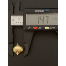 Load image into Gallery viewer, 18K Gold Pendant Puffed Heart 1.05 grams - Rafant
